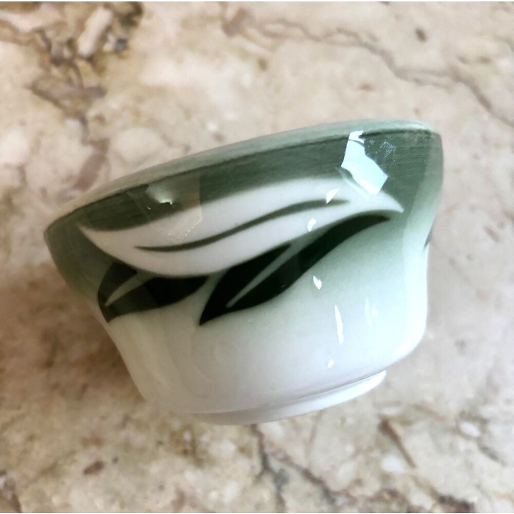 Vintage Jackson China Fruit Cup Airbrushed Green Leaves Circa 1960's 4"x2.5"